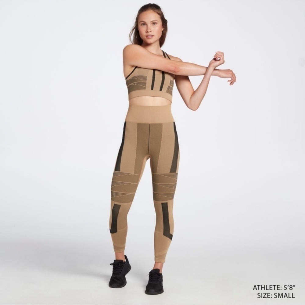 DSG x TWITCH + ALLISON Women’s Seamless Colorblock Workout Set Bra Leggings